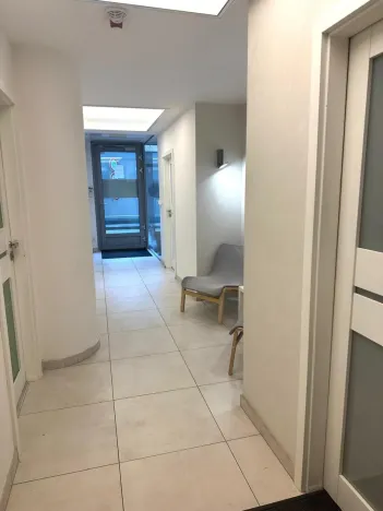 Pronájem obchodního prostoru, Praha - Karlín, Křižíkova, 25 m2