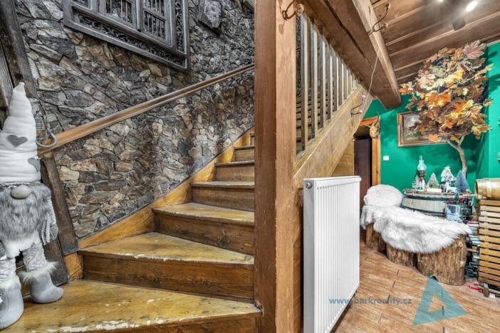 Prodej rodinného domu, Špindlerův Mlýn, 460 m2