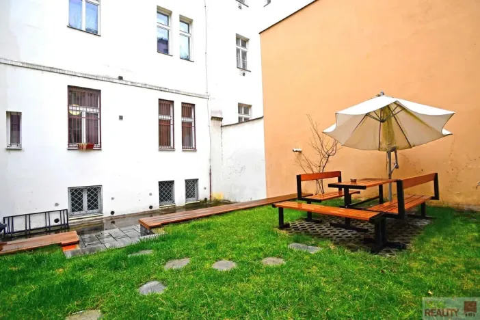 Prodej bytu 2+kk, Praha - Karlín, Březinova, 50 m2