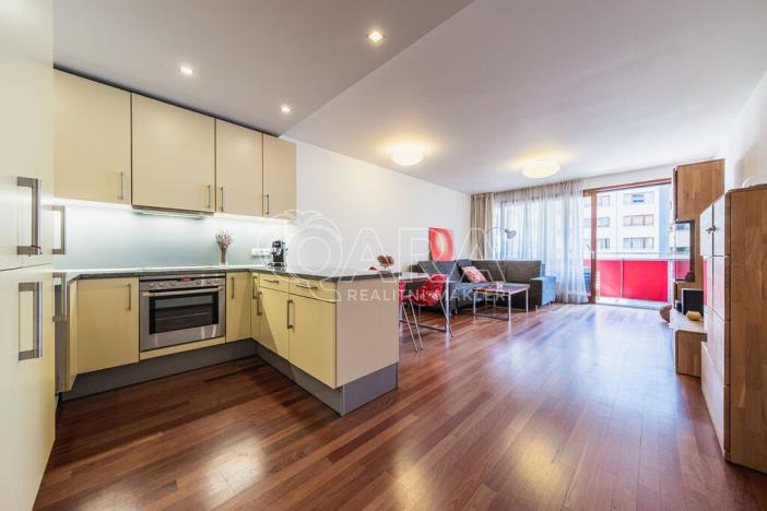 Pronájem bytu 3+kk, Praha - Vysočany, Podnádražní, 92 m2