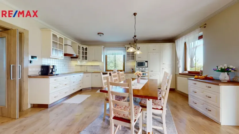 Prodej vícegeneračního domu, Příkazy - Hynkov, 344 m2