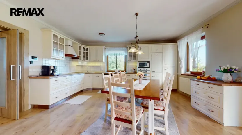 Prodej vícegeneračního domu, Příkazy - Hynkov, 344 m2