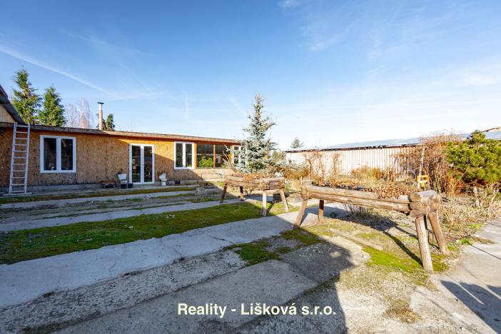 Prodej výrobních prostor, Žalany, Černčická, 18052 m2