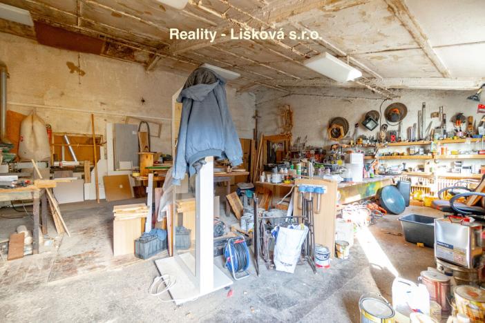 Prodej výrobních prostor, Žalany, Černčická, 18052 m2