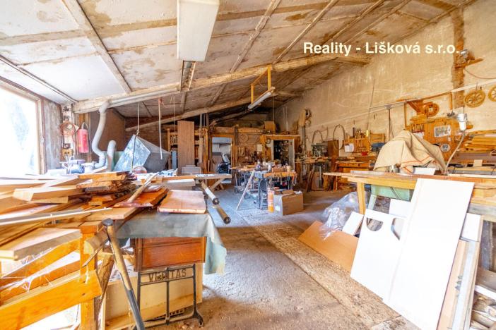 Prodej výrobních prostor, Žalany, Černčická, 18052 m2