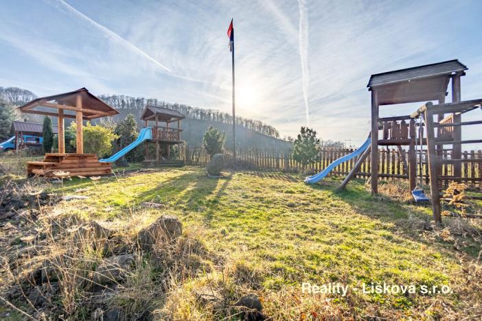 Prodej výrobních prostor, Žalany, Černčická, 18052 m2