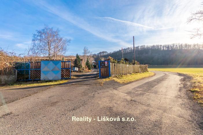 Prodej výrobních prostor, Žalany, Černčická, 18052 m2