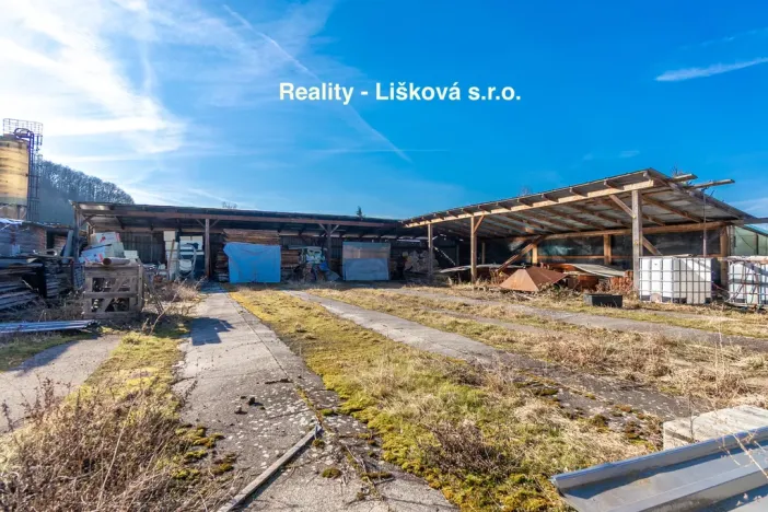Prodej výrobních prostor, Žalany, Černčická, 18052 m2