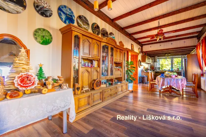 Prodej výrobních prostor, Žalany, Černčická, 18052 m2