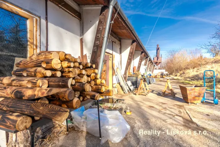 Prodej výrobních prostor, Žalany, Černčická, 18052 m2