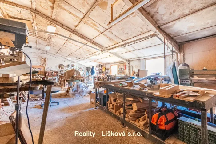 Prodej výrobních prostor, Žalany, Černčická, 18052 m2