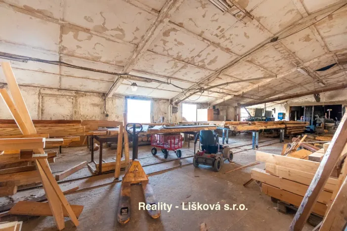 Prodej výrobních prostor, Žalany, Černčická, 18052 m2