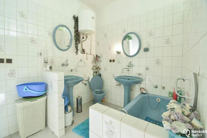 Prodej rodinného domu, Olomouc, Střední novosadská, 228 m2