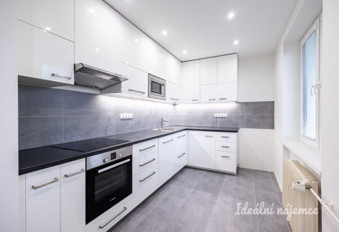 Pronájem bytu 2+kk, Praha - Hloubětín, Poděbradská, 53 m2