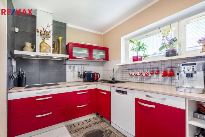 Prodej rodinného domu, Karlovy Vary - Dvory, Chebská, 256 m2