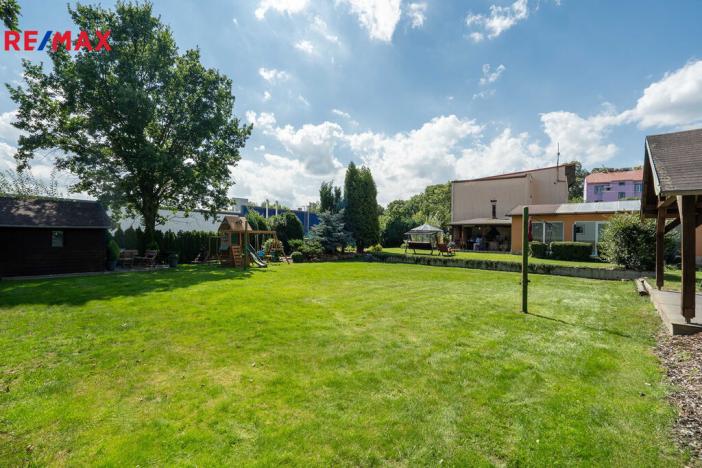 Prodej rodinného domu, Karlovy Vary - Dvory, Chebská, 256 m2