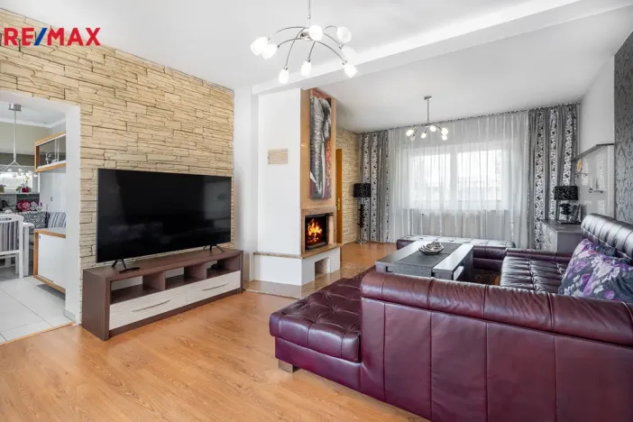 Prodej rodinného domu, Karlovy Vary - Dvory, Chebská, 256 m2