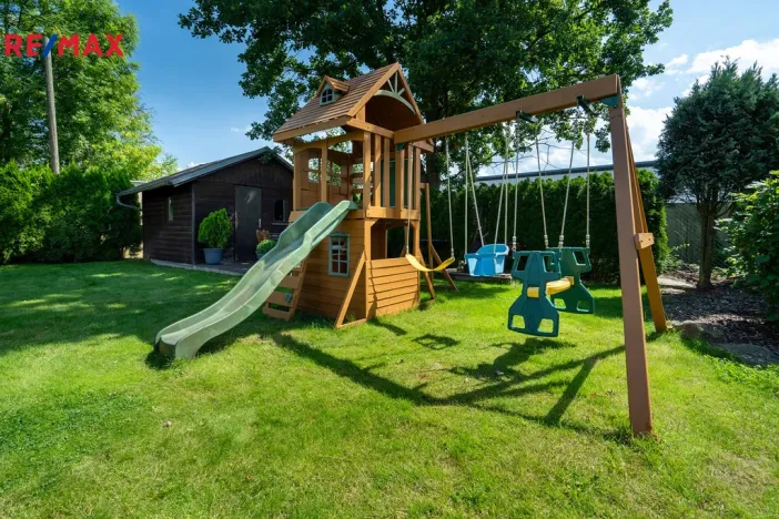 Prodej rodinného domu, Karlovy Vary - Dvory, Chebská, 256 m2