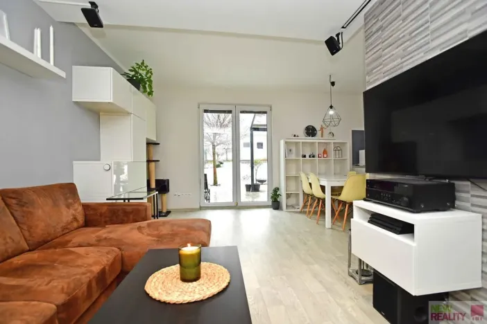 Pronájem rodinného domu, Popovičky - Chomutovice, Petrovy Vrchy, 113 m2