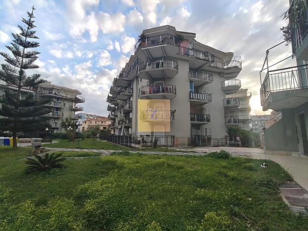 Prodej bytu 3+kk, Scalea, Itálie, 120 m2