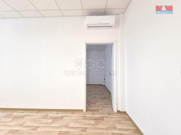Pronájem kanceláře, Hodonín, Velkomoravská, 36 m2