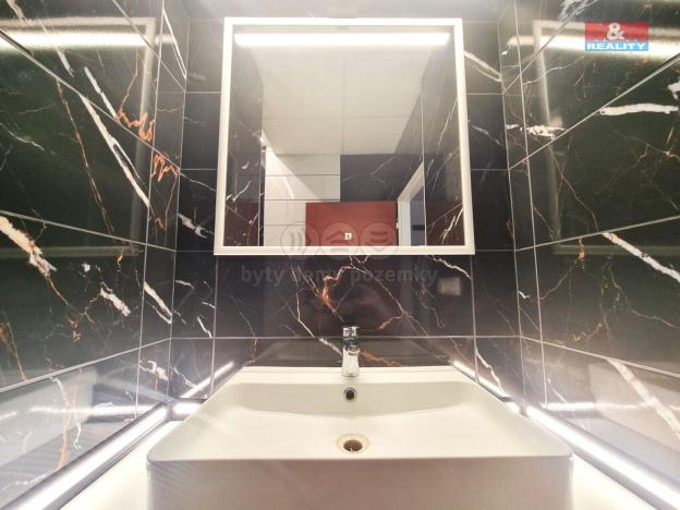 Pronájem kanceláře, Hodonín, Velkomoravská, 36 m2