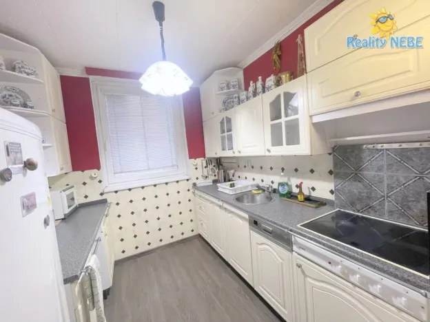 Pronájem bytu 3+1, Praha - Michle, Pod dálnicí, 75 m2