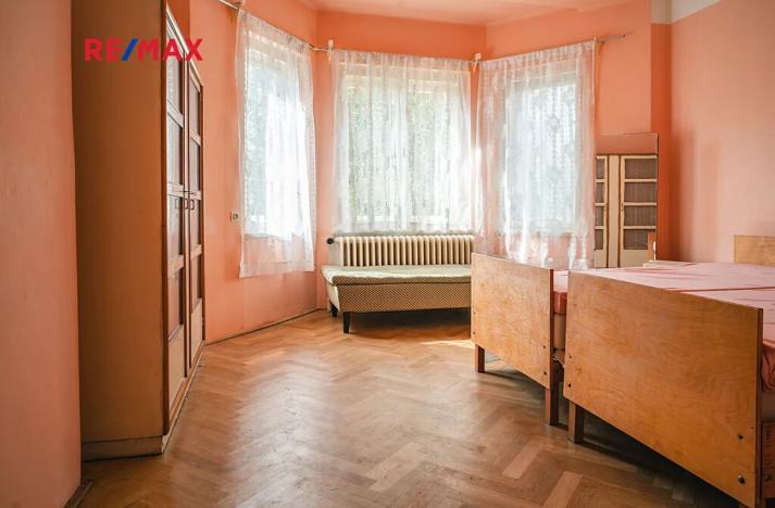 Prodej vily, Hradec Králové, Nezvalova, 285 m2