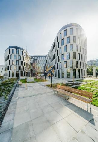 Pronájem kanceláře, Praha - Vokovice, Evropská, 600 m2