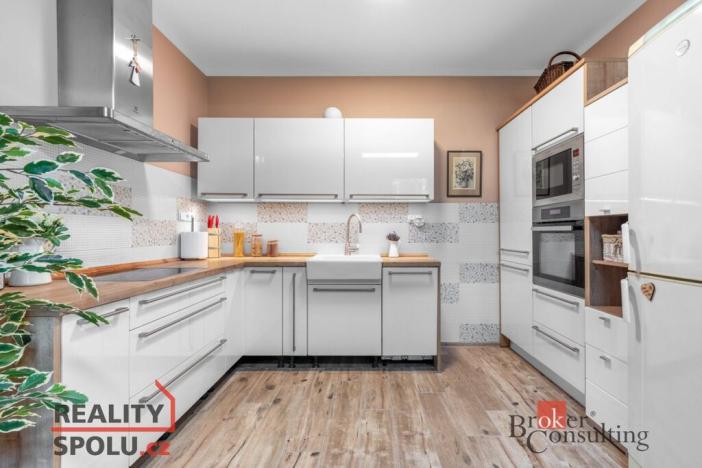 Prodej obchodního prostoru, Jablonec nad Nisou - Mšeno nad Nisou, Želivského, 300 m2