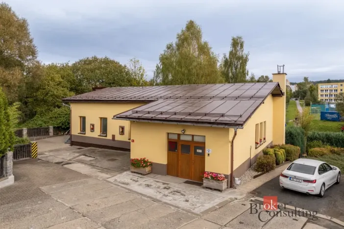 Prodej obchodního prostoru, Jablonec nad Nisou - Mšeno nad Nisou, Želivského, 300 m2