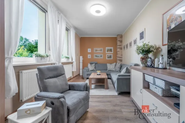 Prodej obchodního prostoru, Jablonec nad Nisou - Mšeno nad Nisou, Želivského, 300 m2