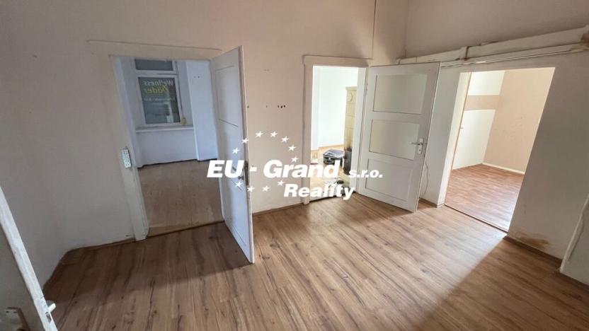 Prodej činžovního domu, Ebersbach, Německo, 300 m2