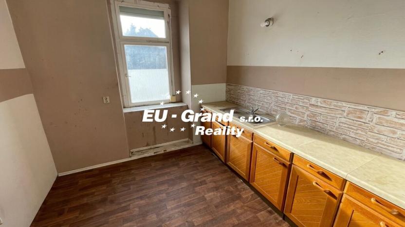 Prodej činžovního domu, Ebersbach, Německo, 300 m2