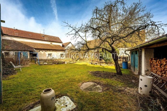 Prodej zemědělské usedlosti, Branišov, 300 m2