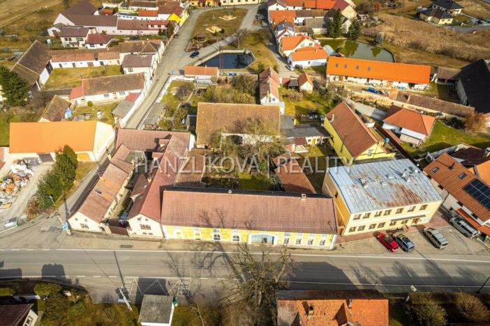 Prodej zemědělské usedlosti, Branišov, 300 m2