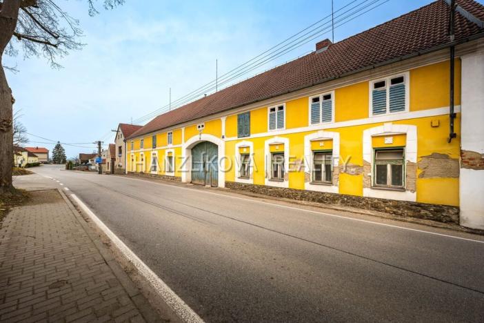 Prodej zemědělské usedlosti, Branišov, 300 m2