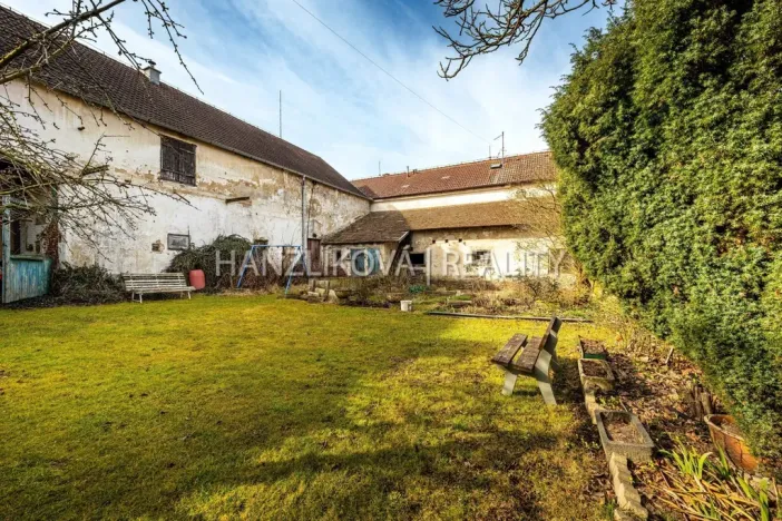 Prodej zemědělské usedlosti, Branišov, 300 m2