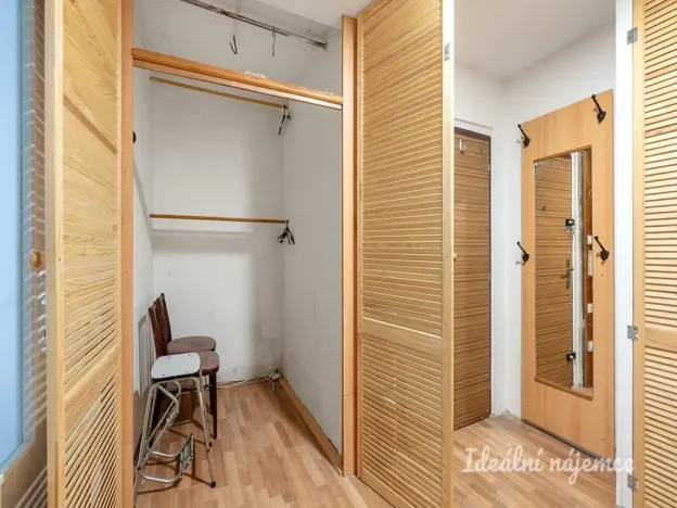 Pronájem bytu 1+1, Praha - Kamýk, Cuřínova, 46 m2