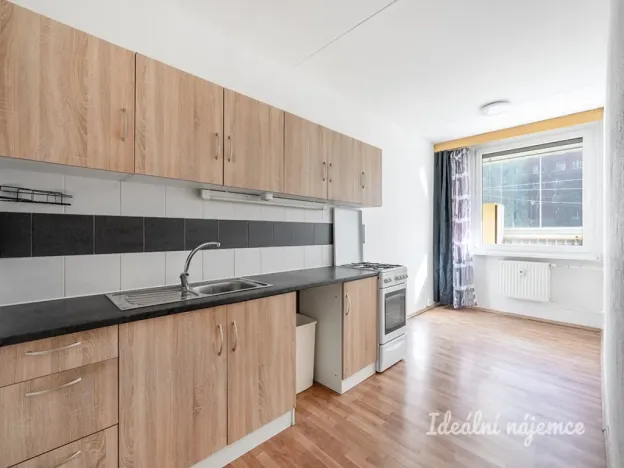 Pronájem bytu 1+1, Praha - Kamýk, Cuřínova, 46 m2