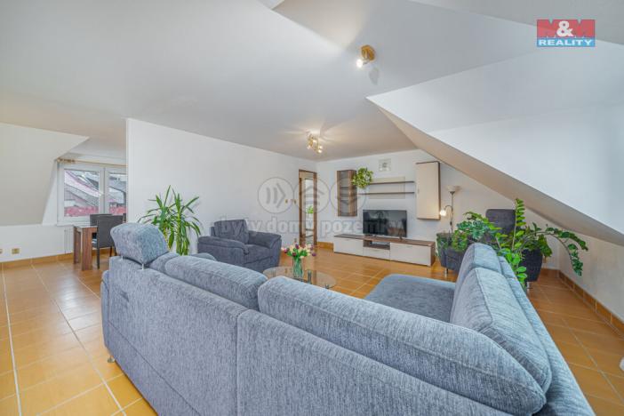 Prodej obchodního prostoru, Moravský Beroun, Dlouhá, 450 m2