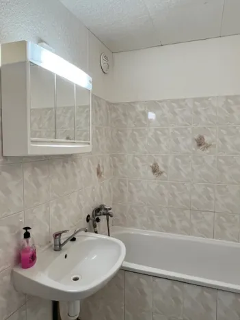 Pronájem bytu 2+1, Hradec Králové - Nový Hradec Králové, třída Edvarda Beneše, 78 m2