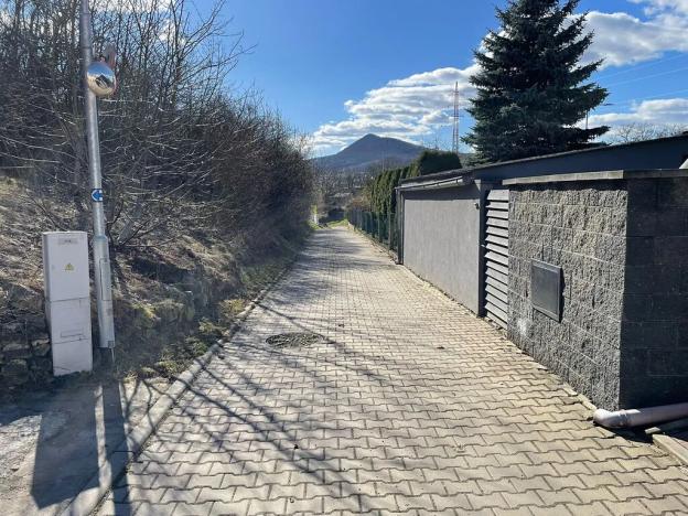 Prodej garáže, Velké Žernoseky, 20 m2