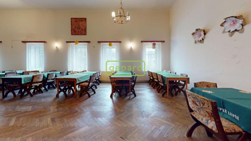 Prodej restaurace, Hora Svaté Kateřiny, nám. Pionýrů, 807 m2