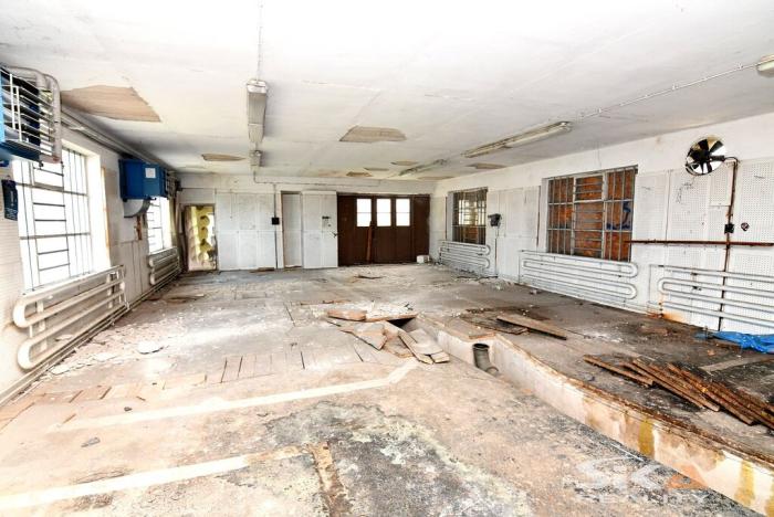 Prodej výrobních prostor, Louny, Říční, 2310 m2