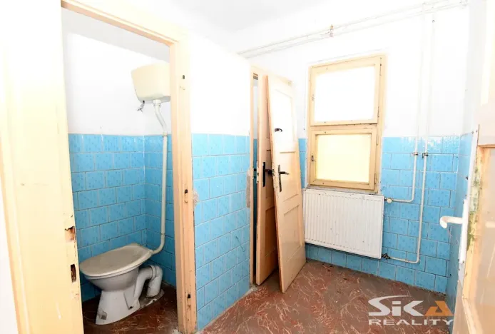 Prodej výrobních prostor, Louny, Říční, 2310 m2