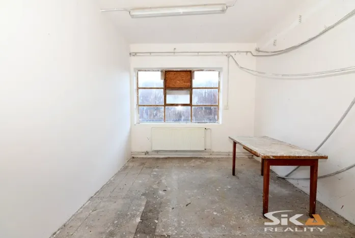 Prodej výrobních prostor, Louny, Říční, 2310 m2