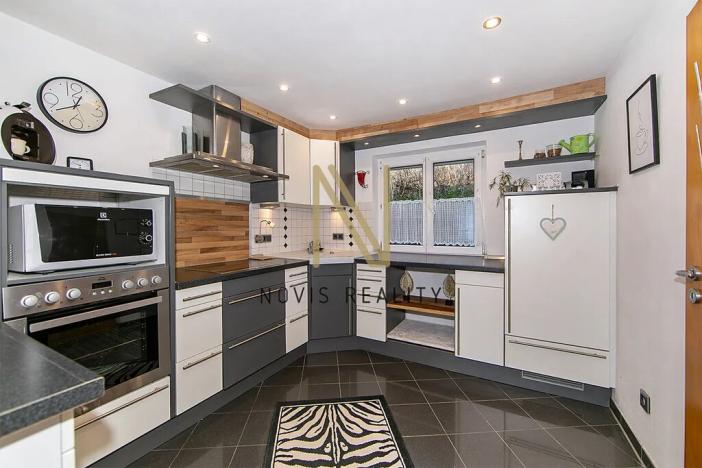 Prodej vícegeneračního domu, Regen, Německo, 213 m2