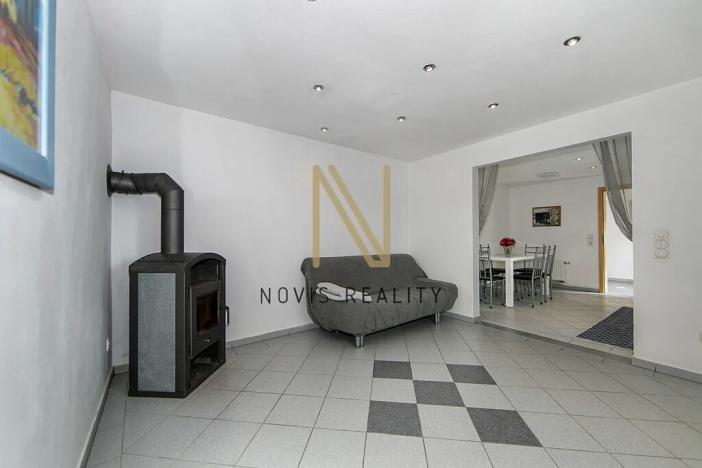 Prodej vícegeneračního domu, Regen, Německo, 213 m2