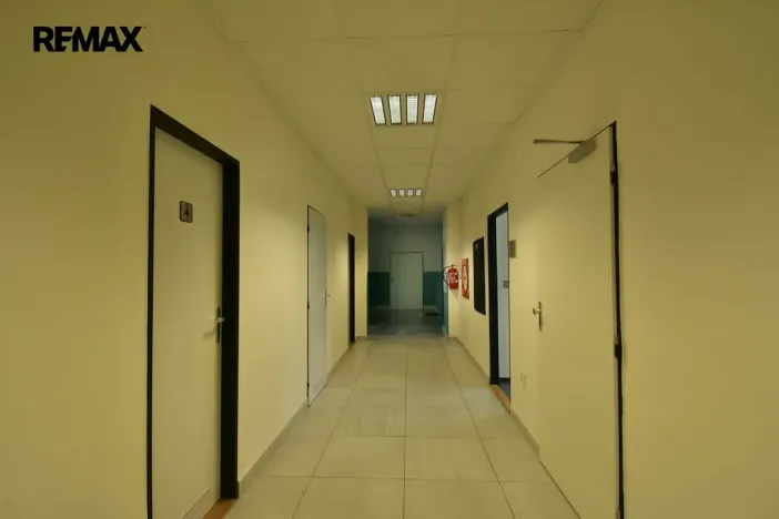 Pronájem kanceláře, Hradec Králové - Slezské Předměstí, Bratří Štefanů, 36 m2